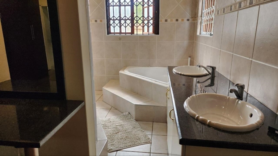 4 Bedroom Property for Sale in Cashan North West